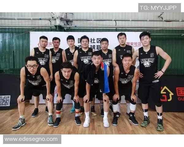 广州篮球队在钻石联赛中的拼搏历程与荣耀瞬间揭秘